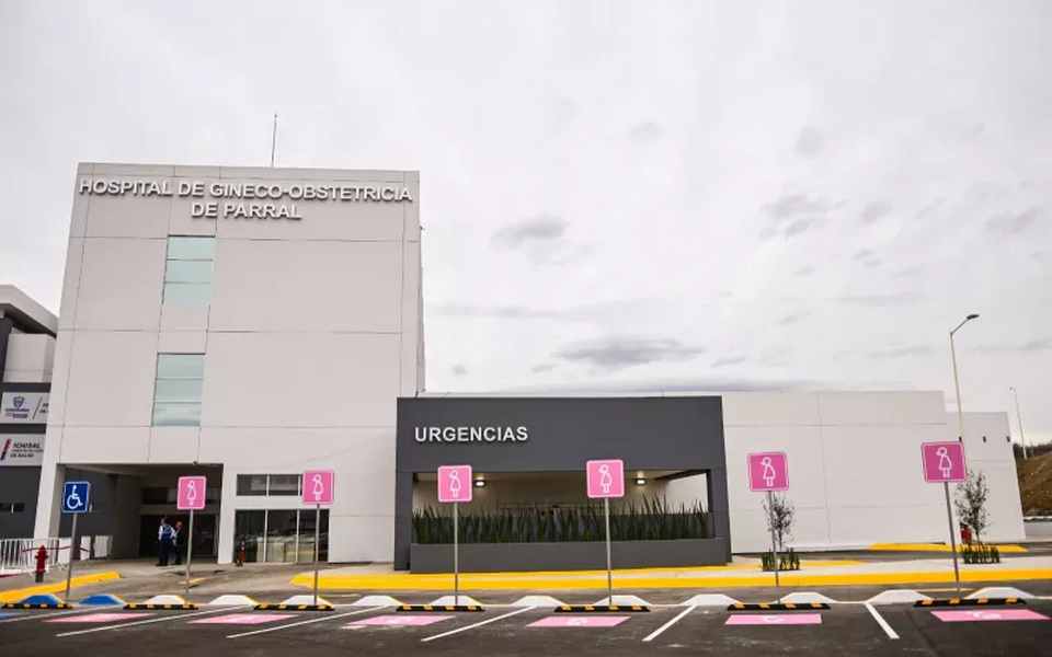 Inaugura Maru Campos área de Consulta Externa del nuevo Hospital de Ginecobstetricia en Parral